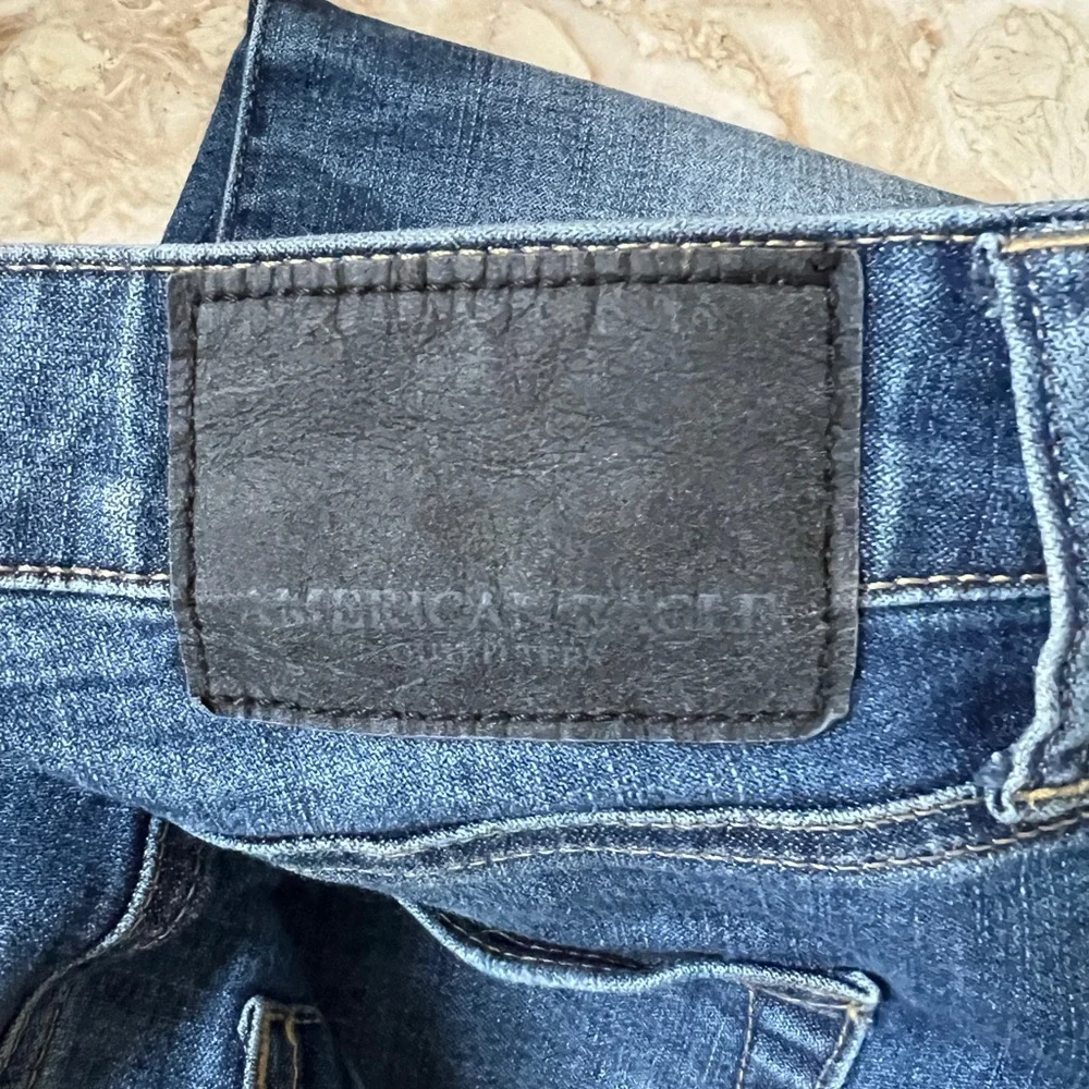 American Eagle distressed blue Jean Original Straight Extreme Flex EUC 32 x 36 - Picture 8 of 13